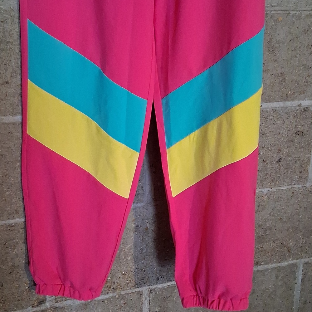 NWOT UOUA Women's Color Block Windbreaker 80's Pants - Picture 3 of 5